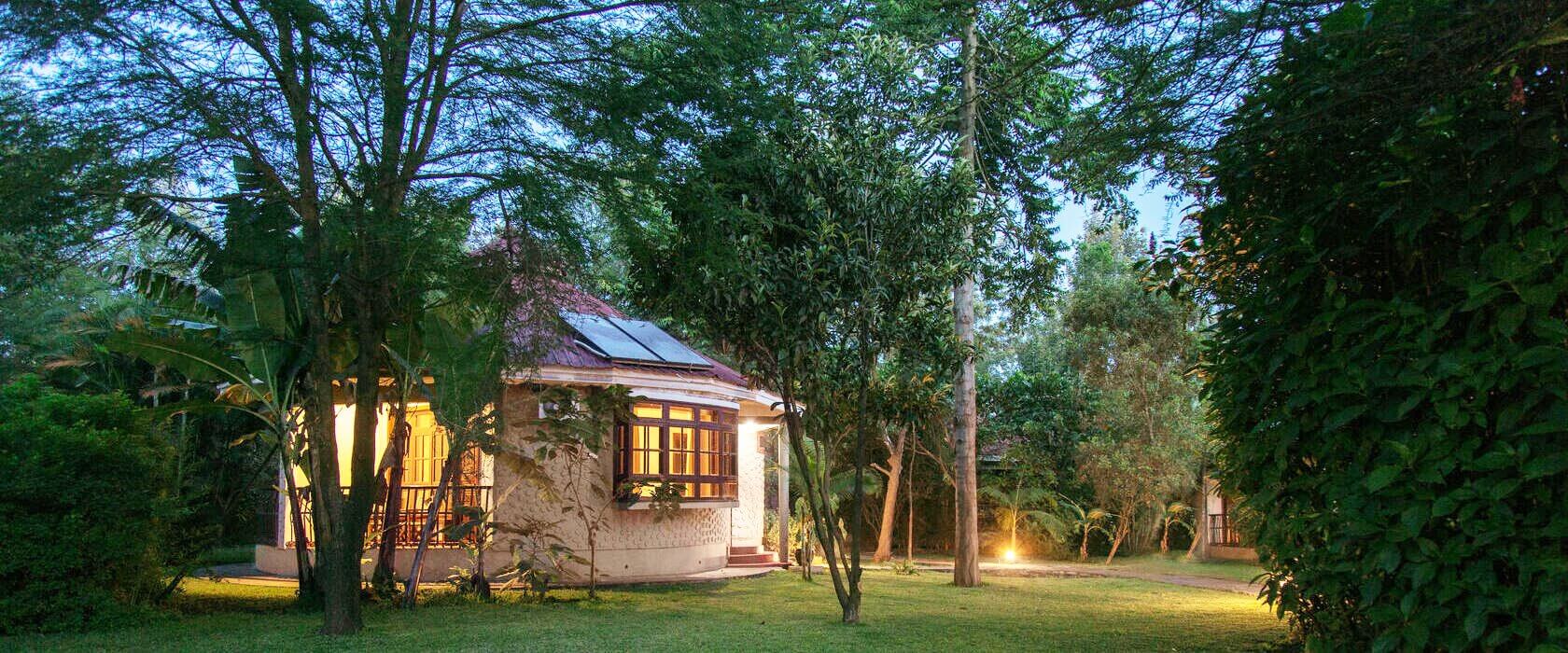 <a href="https://www. Easytravel. Co. Tz/accommodation/arusha-planet-lodge">Arusha Planet Lodge</a>