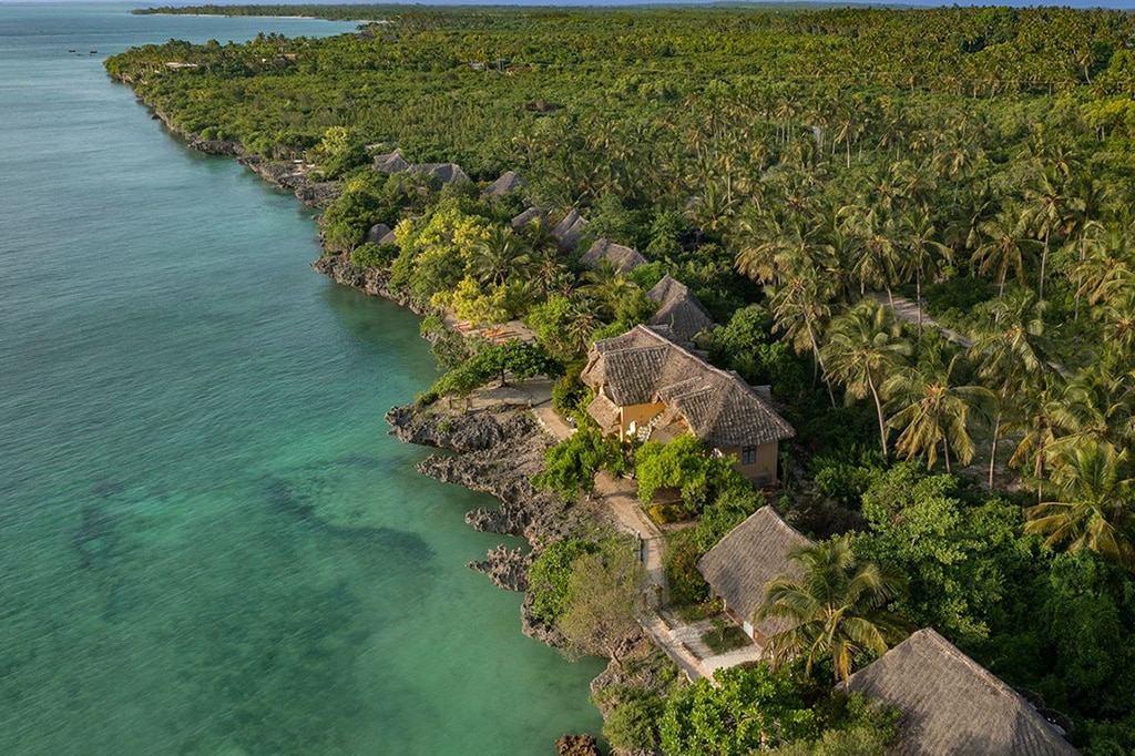 Вид с воздуха на курорт Карамба на Занзибаре