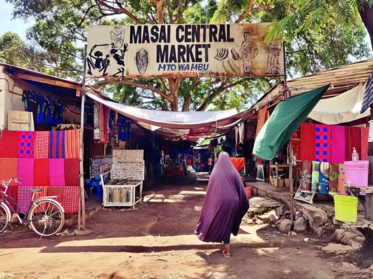 Mercado central masai en mto wa mbu