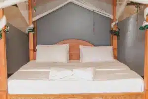 Camera Mabata Makali Campo tendato di lusso Tanzania.jpg Camera Mabata Makali Campo tendato di lusso Tanzania.jpg