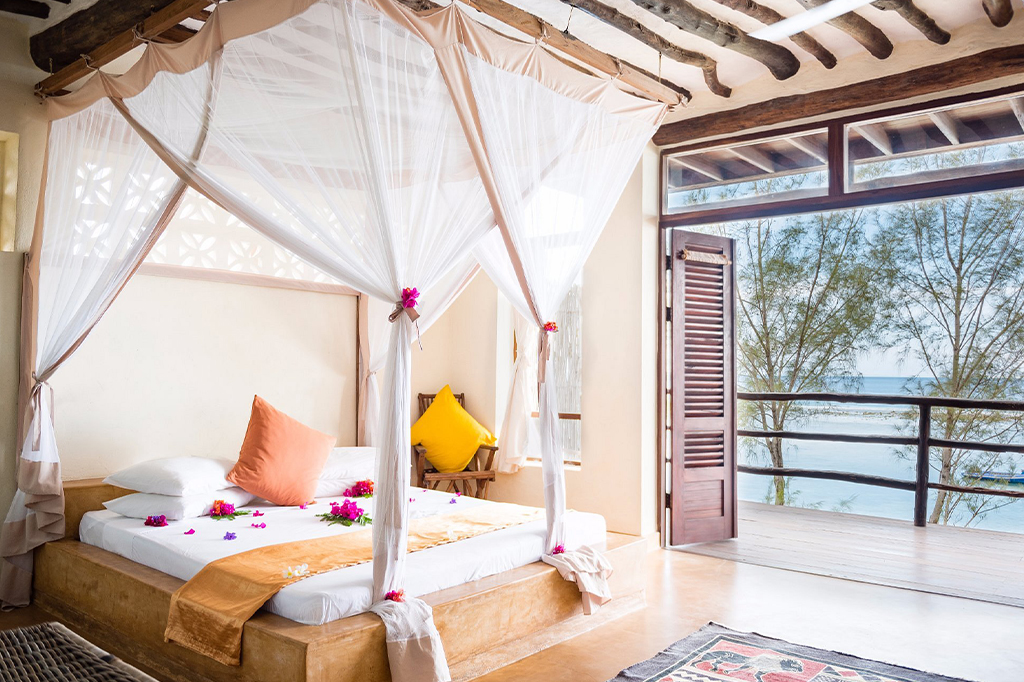 Room of Sunshine Marine Lodge at Mnemba