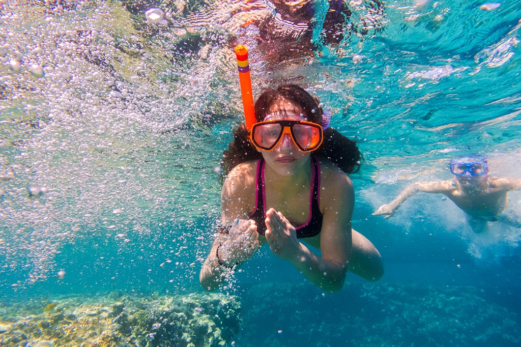Snorkeling alla spiaggia di Fumba, Zanzibar, Tanzania