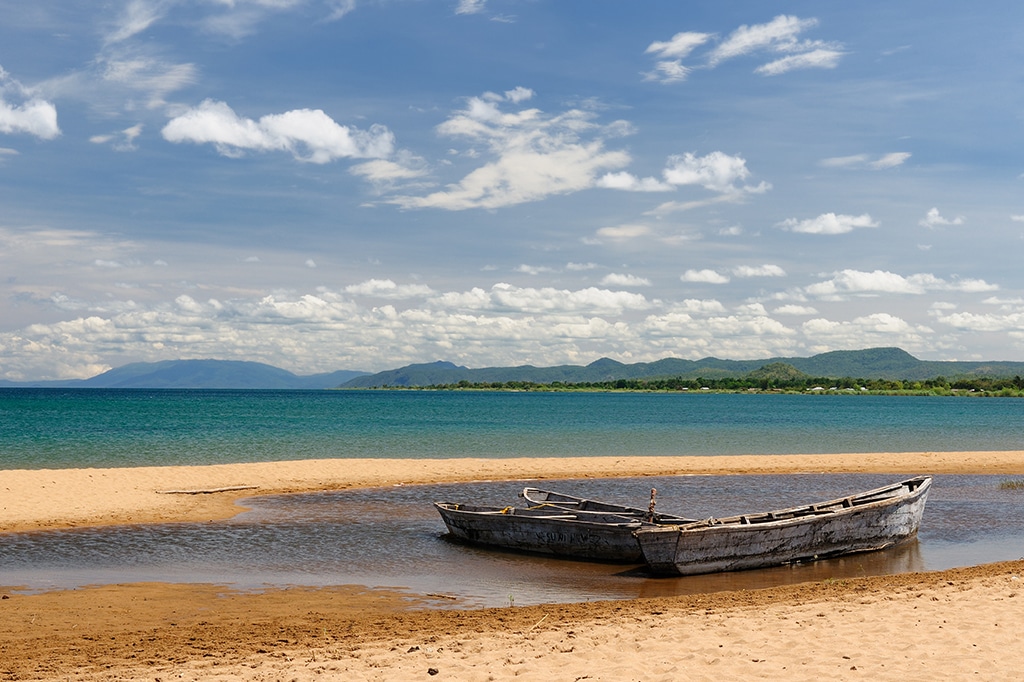 从马哈勒山国家公园眺望坦噶尼喀湖