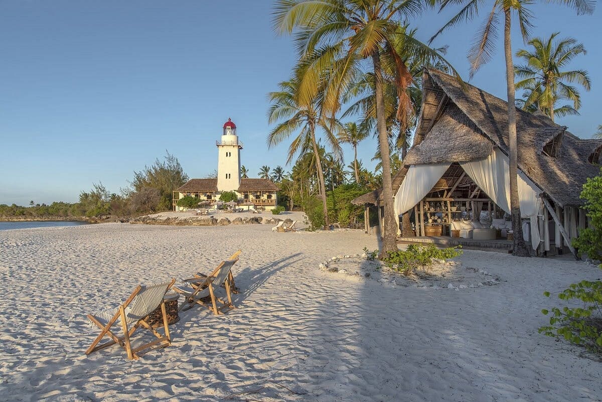 fanjove island lodge in fanjove island