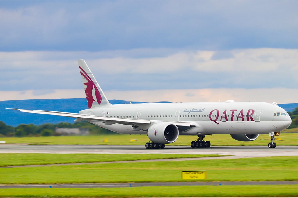 Qatar Airways rollt am Flughafen